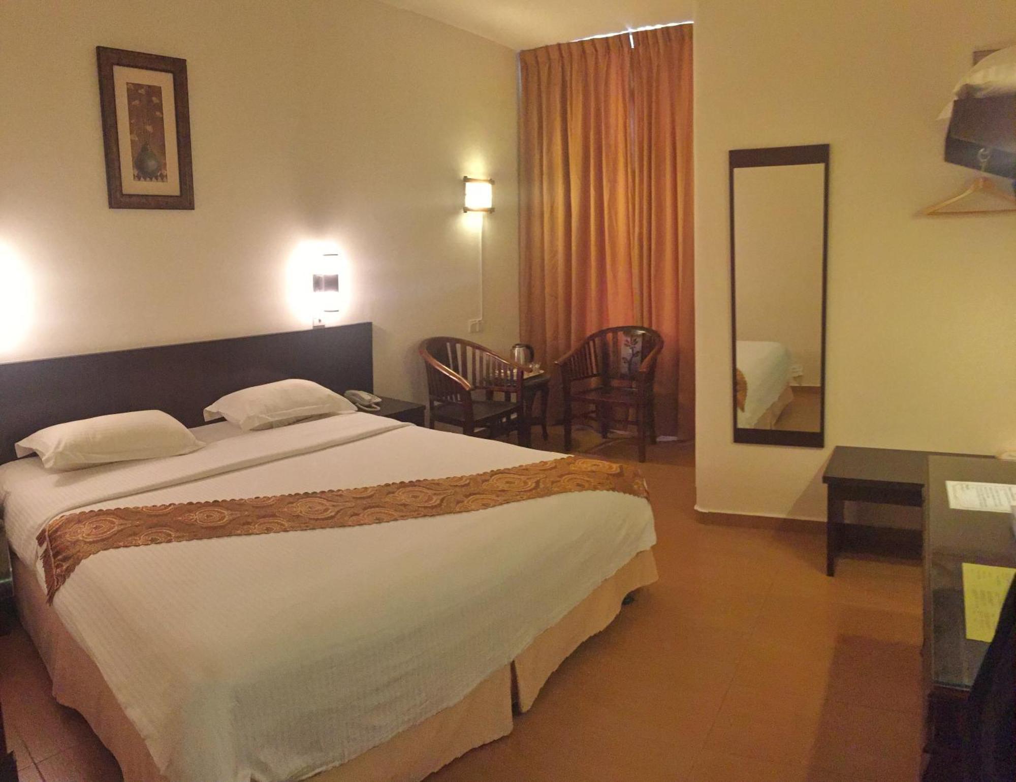 Pontian Garden Hotel Pontian Kecil Zewnętrze zdjęcie